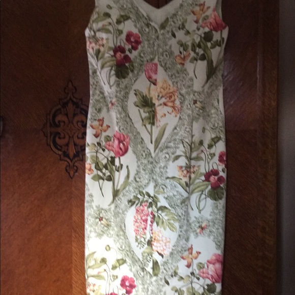 Women’s summer dress - Picture 2 of 4